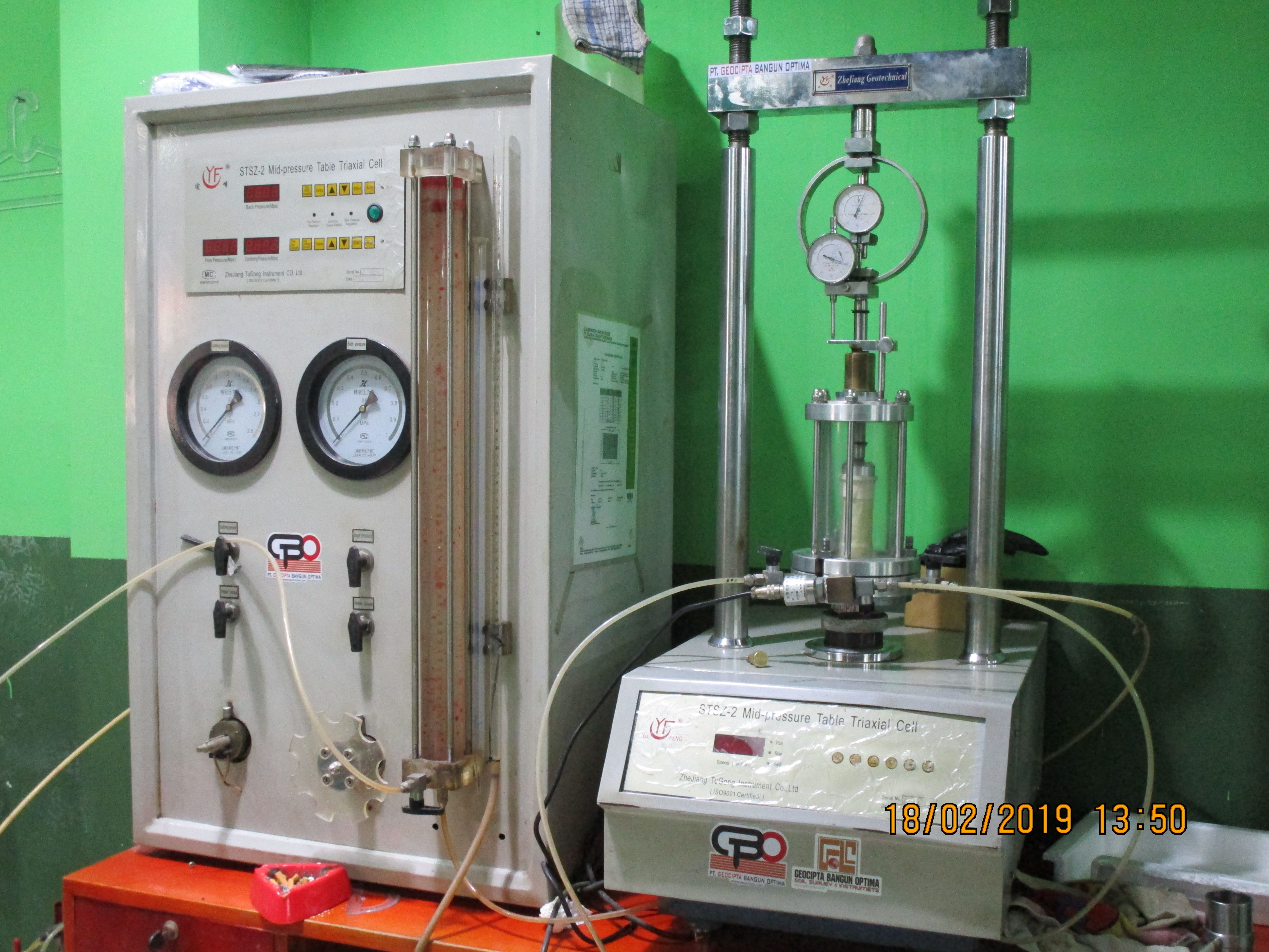 Laboratorium Tanah dan Batuan